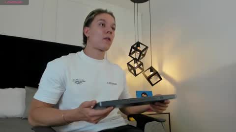 Snapshot of jonathan_daniels1 chatting on 2, 3, 2025 Jonathan Danielss online show from 2, 3, 2025