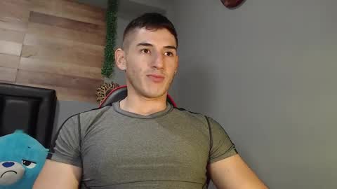 Snapshot of jonathancast08 chatting on 8, 2, 2025 jonathancast08 online show from 8, 2, 2025