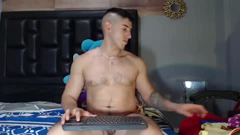 Snapshot of jonathancast08 chatting on 19, 2, 2025 jonathancast08 online show from 19, 2, 2025