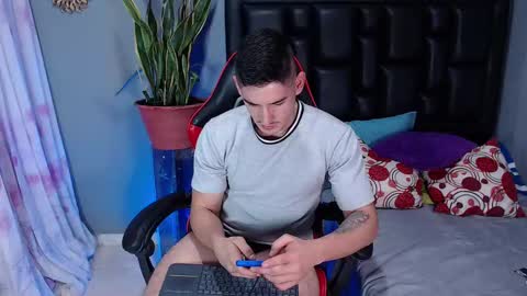 Snapshot of jonathancast08 chatting on 3, 3, 2025 jonathancast08 online show from 3, 3, 2025