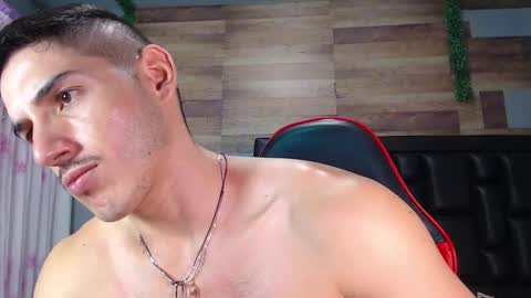 Snapshot of jonathancast08 chatting on 11, 3, 2025 jonathancast08 online show from 11, 3, 2025