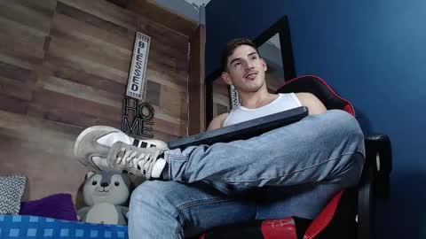 Snapshot of jonathancast08 chatting on 16, 9, 2025 jonathancast08 online show from 16, 9, 2025