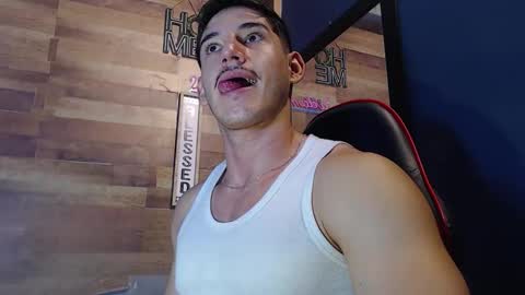 Snapshot of jonathancast08 chatting on 6, 11, 2025 jonathancast08 online show from 6, 11, 2025