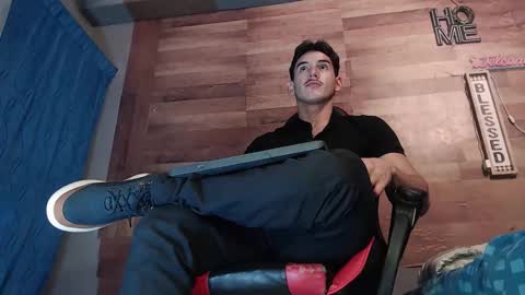 Snapshot of jonathancast08 chatting on 20, 11, 2025 jonathancast08 online show from 20, 11, 2025