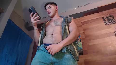 Snapshot of jonathancast08 chatting on 24, 11, 2025 jonathancast08 online show from 24, 11, 2025