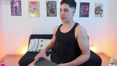 Instagram jonathanfit14 online show from 14, 12, 2025