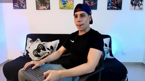Snapshot of jonathanjoestar_ chatting on 30, 4, 2026 Instagram jonathanfit14 online show from 30, 4, 2026