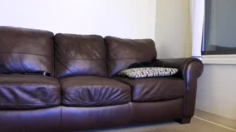 Snapshot of jonny4u_xxx chatting on 22, 10, 2025 John online show from 22, 10, 2025