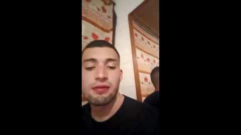 Snapshot of jonygonzalez117 chatting on 17, 12, 2025 jonygonzalez117 online show from 17, 12, 2025