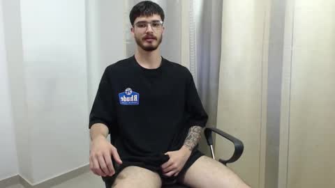 Snapshot of joseh0se chatting on 3, 2, 2026 alejandro online show from 3, 2, 2026