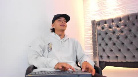 Snapshot of joseph_vans chatting on 20, 4, 2026 joseph_vans online show from 20, 4, 2026