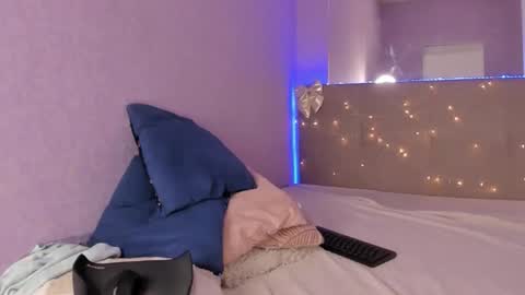 Snapshot of josephinerowe chatting on 26, 3, 2026 Josephine online show from 26, 3, 2026