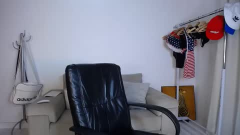 josezaens_ online show from 25, 10, 2025