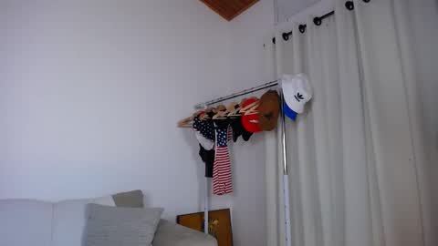 josezaens_ online show from 31, 10, 2025