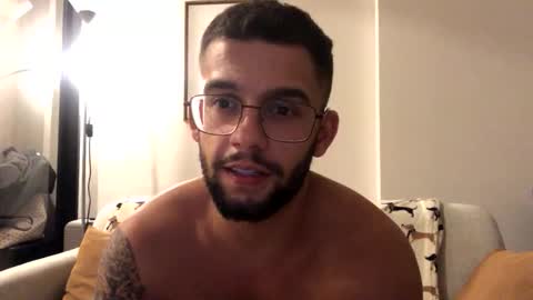 josh_xo online show from 4, 12, 2025
