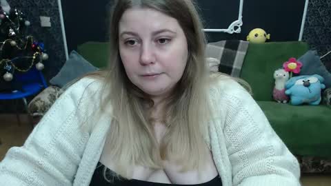 josiesun771 online show from 8, 12, 2024