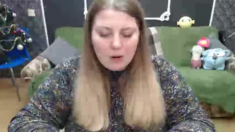 josiesun771 online show from 3, 2, 2025