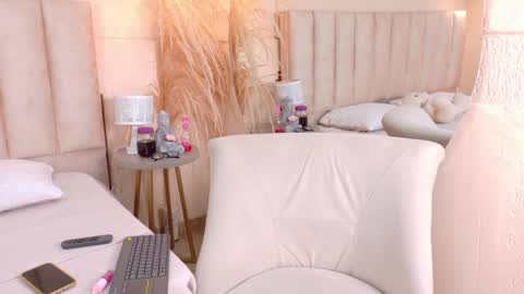 Snapshot of josselynbrown chatting on 3, 6, 2026 Joss online show from 3, 6, 2026