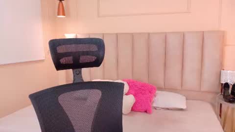 Snapshot of josselynbrown chatting on 29, 6, 2026 Joss online show from 29, 6, 2026