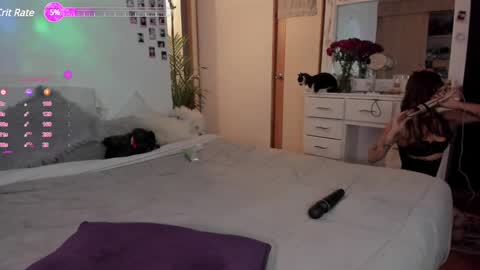 josephine   independent model    online show from 5, 2, 2025