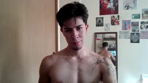 Snapshot of jotarojas1 chatting on 4, 1, 2025 jotarojas1 online show from 4, 1, 2025