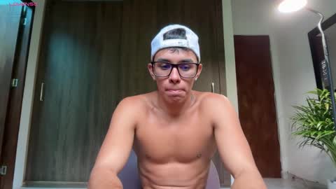 Im Jouliano online show from 17, 11, 2025