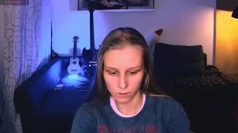 Snapshot of joy_keys chatting on 3, 12, 2024 joy_keys online show from 3, 12, 2024