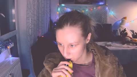 Snapshot of joy_keys chatting on 18, 12, 2024 joy_keys online show from 18, 12, 2024