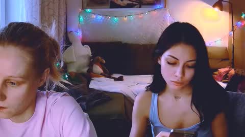 Snapshot of joy_keys chatting on 21, 12, 2024 joy_keys online show from 21, 12, 2024