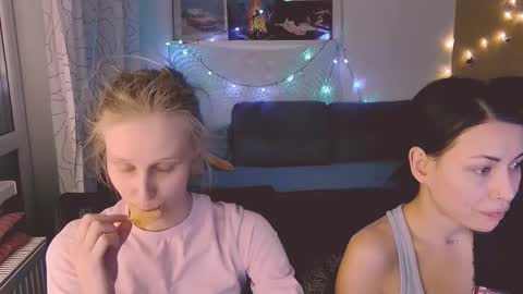 Snapshot of joy_keys chatting on 17, 2, 2025 joy_keys online show from 17, 2, 2025