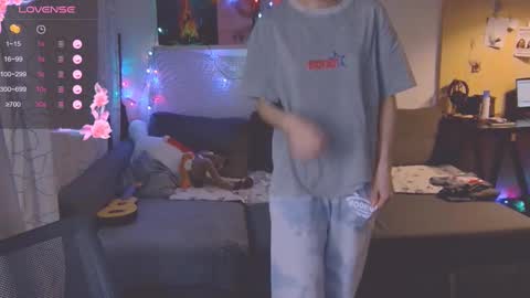 Snapshot of joy_keys chatting on 7, 3, 2025 joy_keys online show from 7, 3, 2025