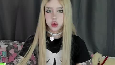 Snapshot of joybarker chatting on 11, 5, 2026 Joy Barker online show from 11, 5, 2026