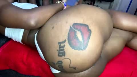 Snapshot of joyslim1 chatting on 19, 1, 2026 Butterflyass online show from 19, 1, 2026
