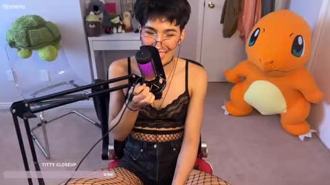 Jackie Joy online show from 16, 9, 2025