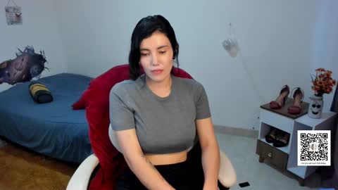 Camila Buitrago online show from 25, 2, 2025