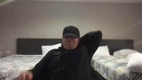 jrlovespssy online show from 7, 2, 2026