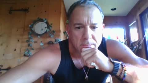 Snapshot of jroge21 chatting on 5, 1, 2025 jroge21 online show from 5, 1, 2025