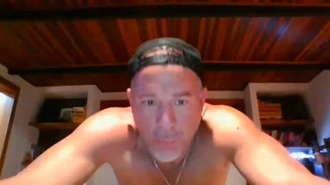 Snapshot of jroge21 chatting on 20, 1, 2025 jroge21 online show from 20, 1, 2025