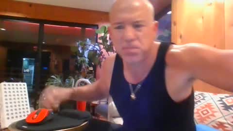 Snapshot of jroge21 chatting on 6, 2, 2025 jroge21 online show from 6, 2, 2025