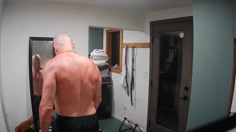 Snapshot of jroge21 chatting on 21, 2, 2025 jroge21 online show from 21, 2, 2025