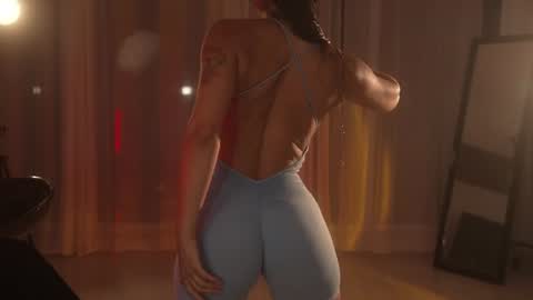 Jennifer Diaz online show from 16, 7, 2026
