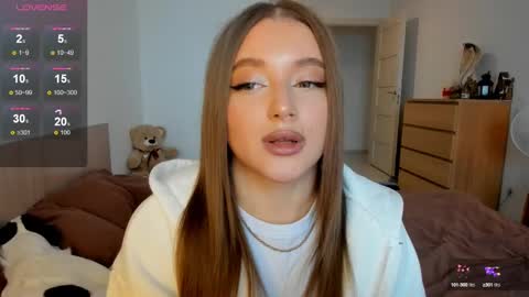 Julia and Julia online show from 18, 2, 2025