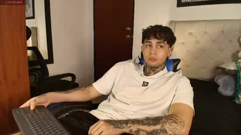 Snapshot of juan_alvarez18 chatting on 3, 6, 2026 juan_alvarez18 online show from 3, 6, 2026