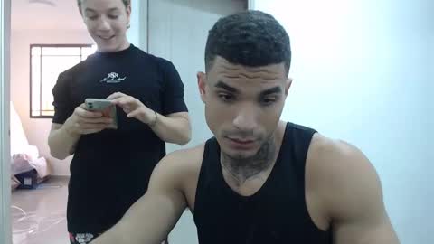 juan_gomez_1 online show from 5, 1, 2025