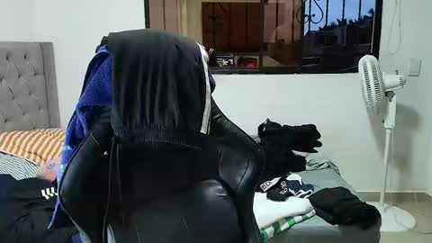 juan_gomez_1 online show from 12, 1, 2026