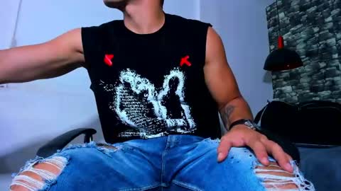 Snapshot of juan_jsmith chatting on 3, 5, 2026 juan_jsmith online show from 3, 5, 2026