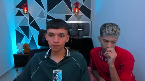 Snapshot of juan_nd_steven chatting on 13, 5, 2026 JuanSteven online show from 13, 5, 2026