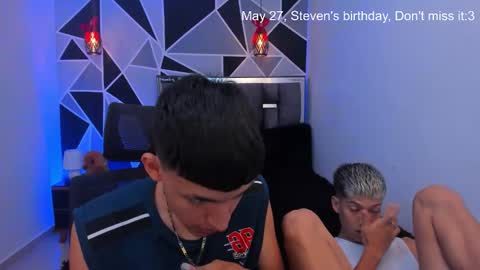 Snapshot of juan_nd_steven chatting on 14, 5, 2026 JuanSteven online show from 14, 5, 2026