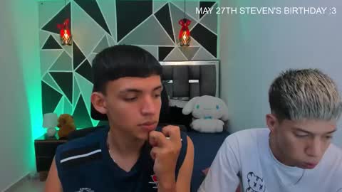 Snapshot of juan_nd_steven chatting on 23, 5, 2026 JuanSteven online show from 23, 5, 2026