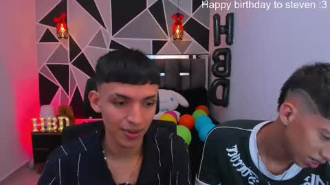 Snapshot of juan_nd_steven chatting on 27, 5, 2026 JuanSteven online show from 27, 5, 2026